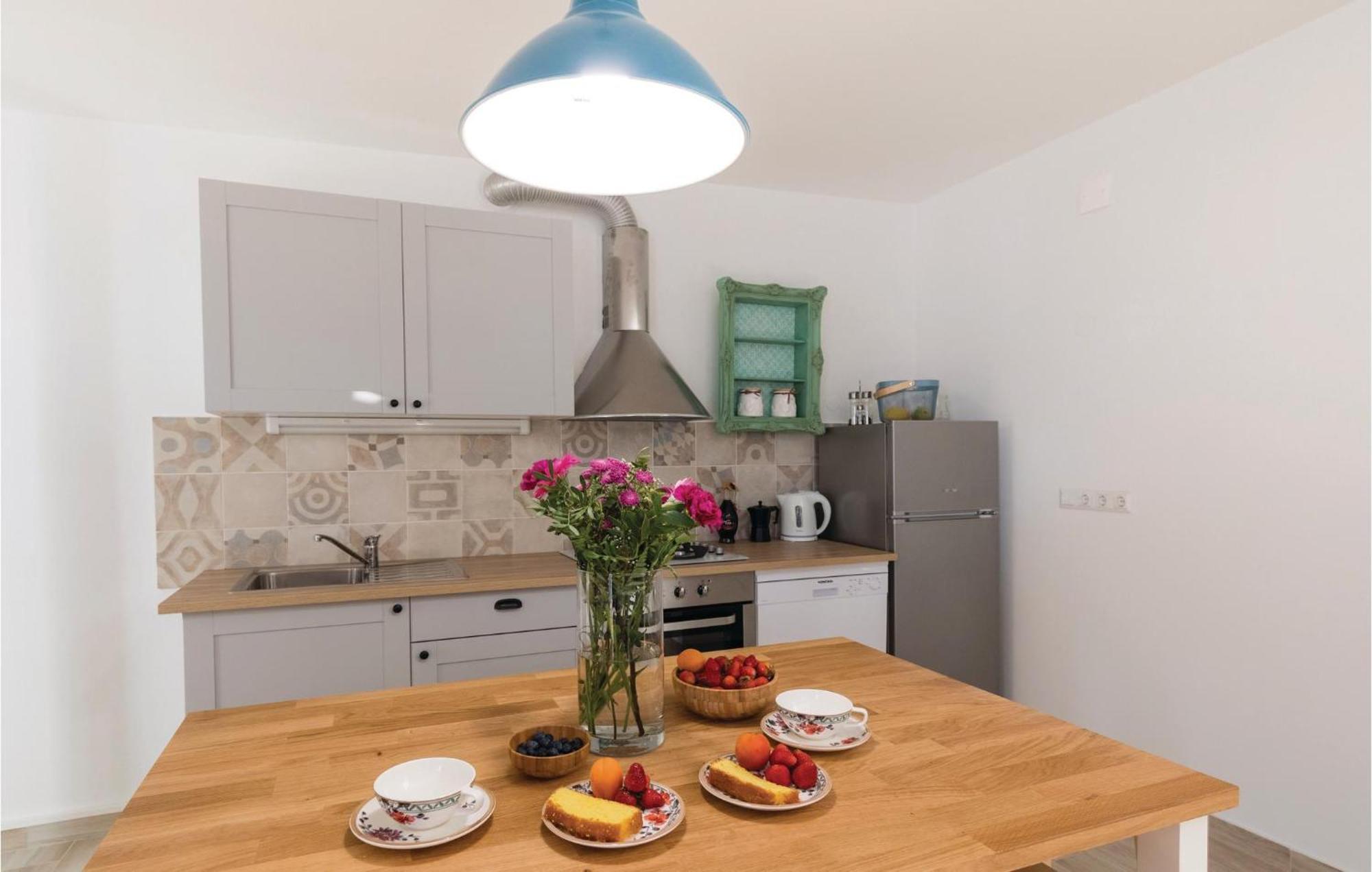Awesome Apartment In Blace With House Sea View المظهر الخارجي الصورة
