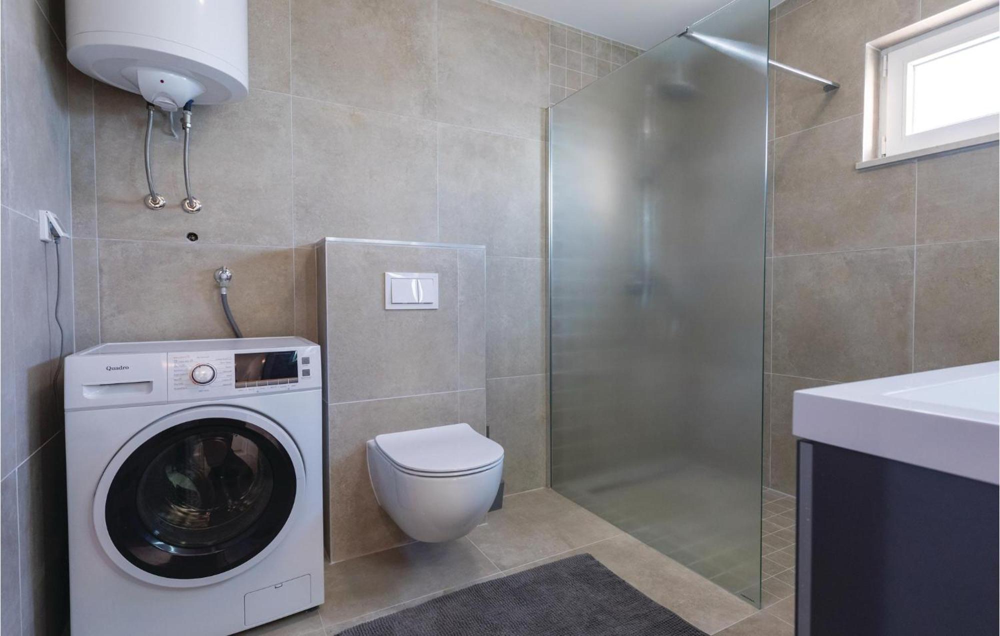 Awesome Apartment In Blace With House Sea View المظهر الخارجي الصورة