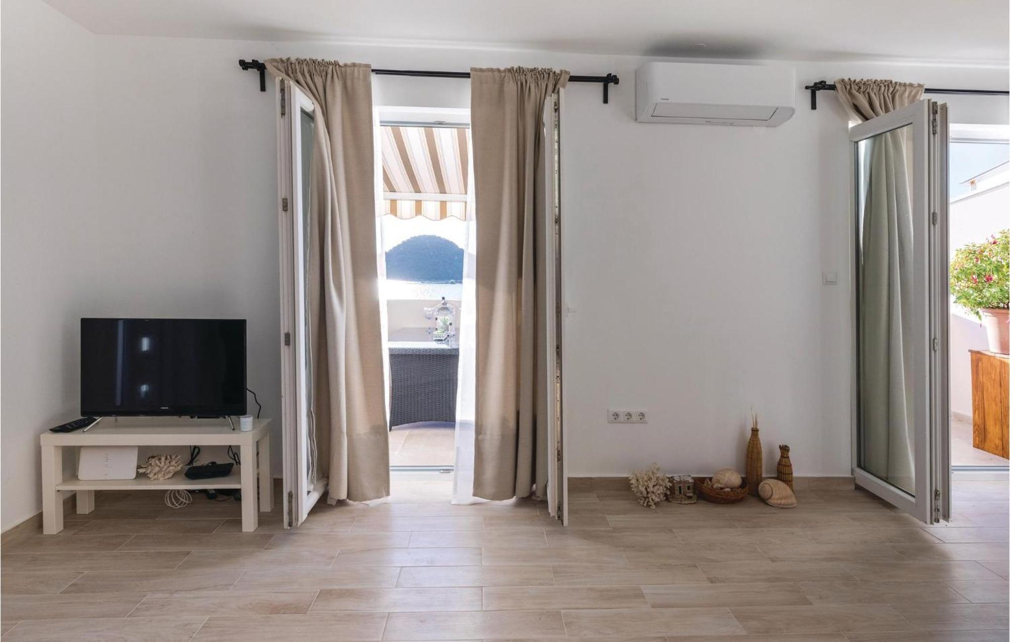 Awesome Apartment In Blace With House Sea View المظهر الخارجي الصورة