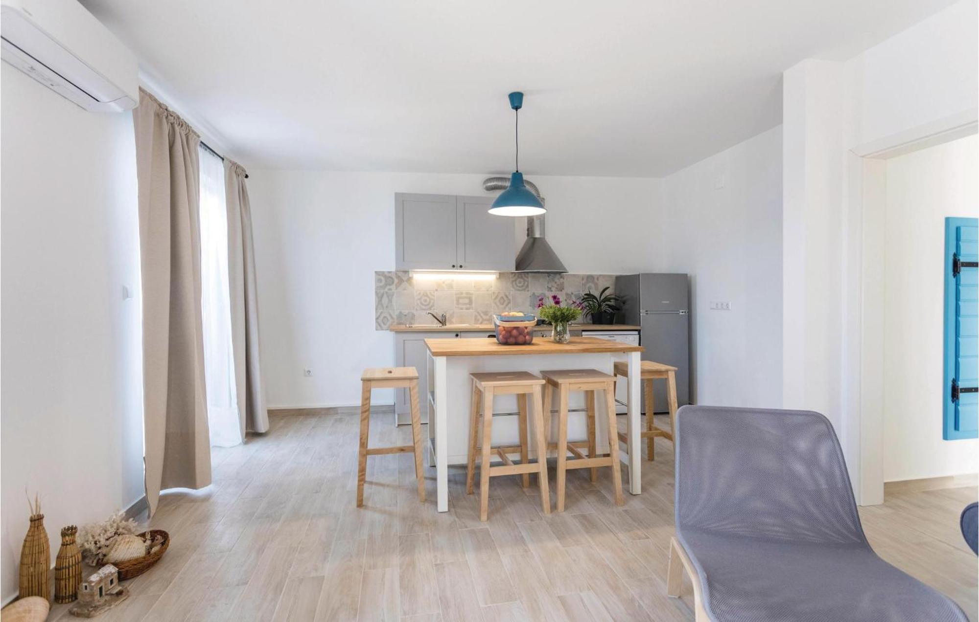 Awesome Apartment In Blace With House Sea View المظهر الخارجي الصورة