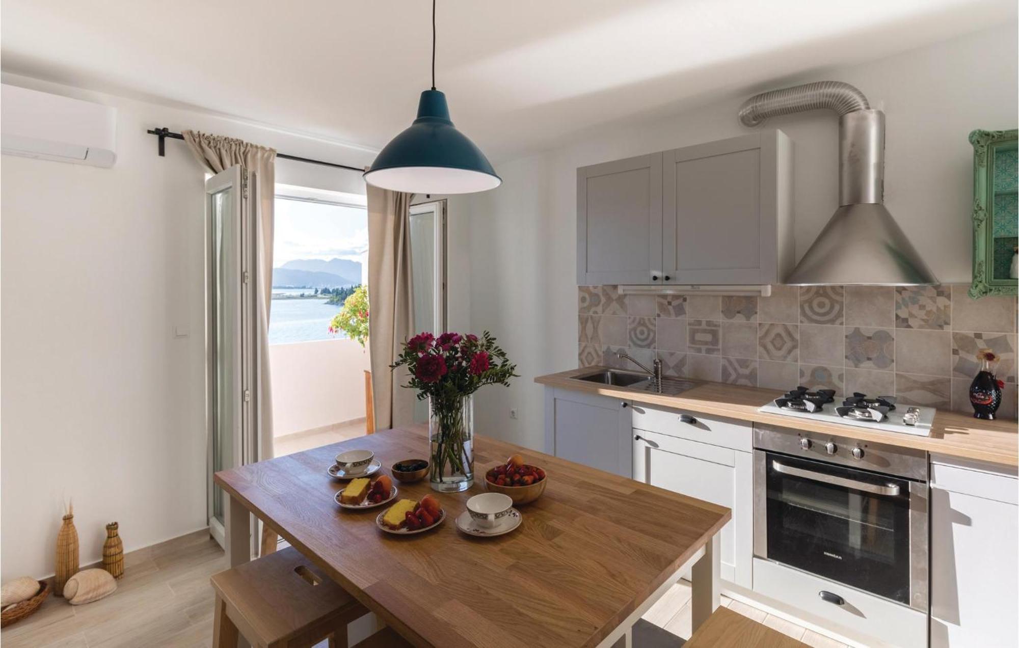Awesome Apartment In Blace With House Sea View المظهر الخارجي الصورة
